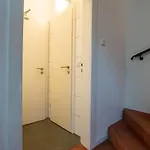 Spacious House Apartment *
