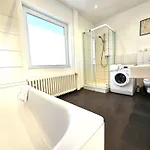 Apartment Spacious House Düsseldorf