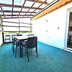 Apartment Spacious House *